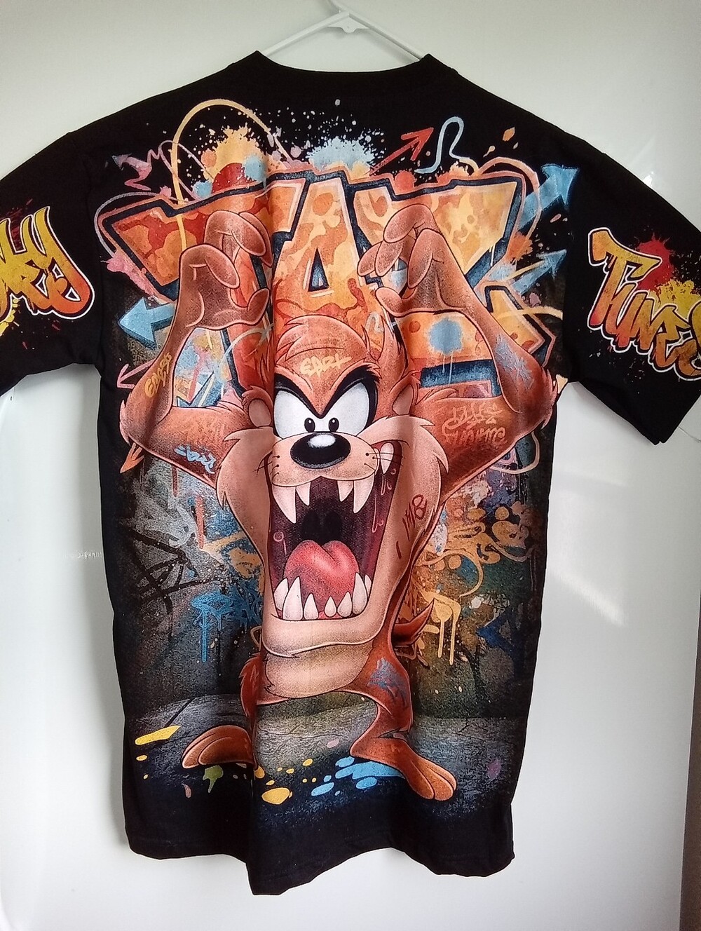 Apple Black Taz AOP Graphic Tee with Gold Logo and Multicolor Front Print - Picture 5 of 10